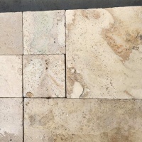 Плитка из травертина Classic Light Tumbled 1,2х20,3х20,3 см, бежевая с состаренной поверхностью Антик Standart