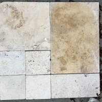 Плитка из травертина Classic Light Tumbled 1,2х20,3х20,3 см, бежевая с состаренной поверхностью Антик Standart