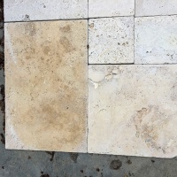 Плитка из травертина Classic Light Tumbled 1,2х20,3х20,3 см, бежевая с состаренной поверхностью Антик Standart