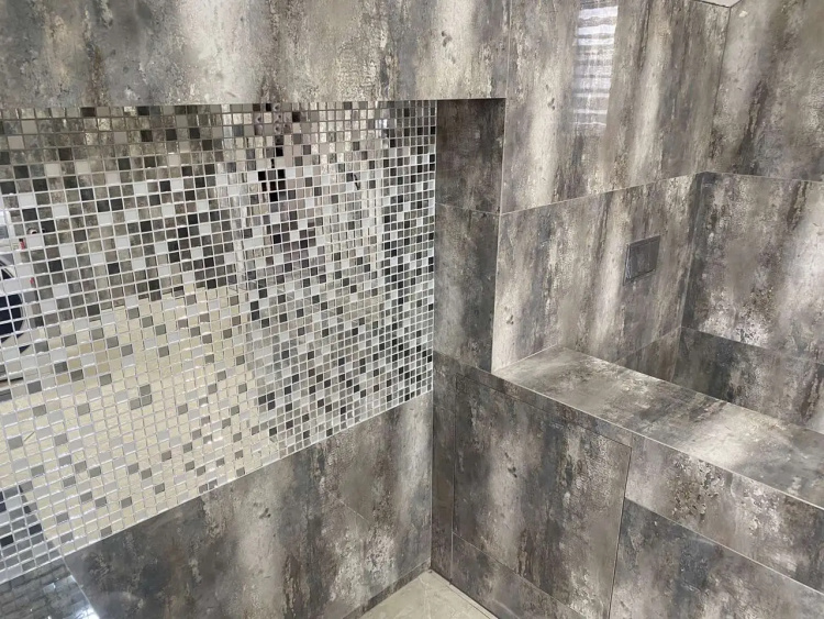 Мозаика зеркальная DecorStoneHub Zs-mix-ZSG серебристо-графитовый микс с сатином 304х304 мм для бара