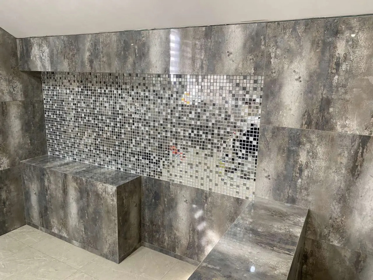 Мозаика зеркальная DecorStoneHub Zs-mix-ZSG серебристо-графитовый микс с сатином 304х304 мм для бара